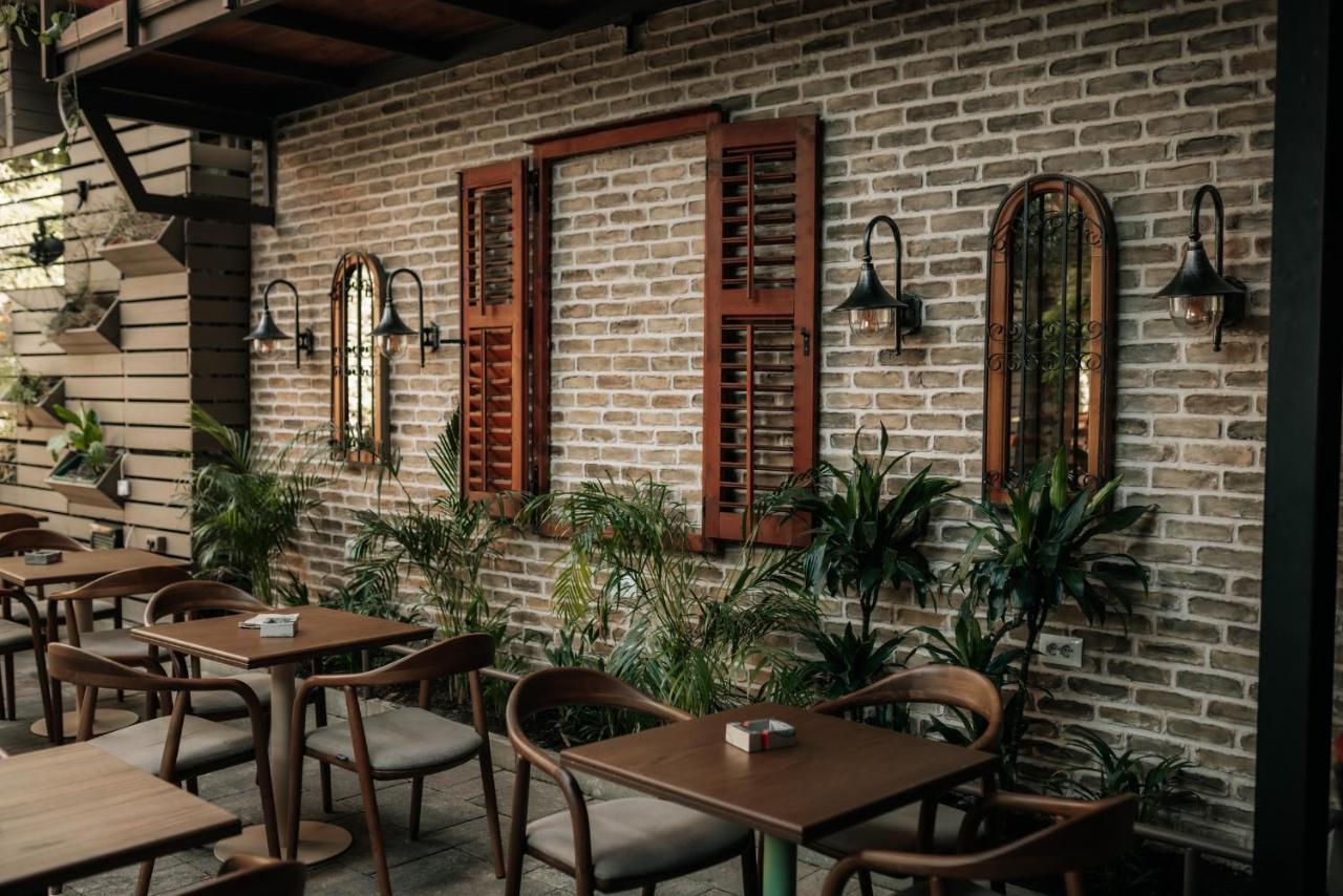 Bed Station Hostel & Bar Σκόδρα Εξωτερικό φωτογραφία