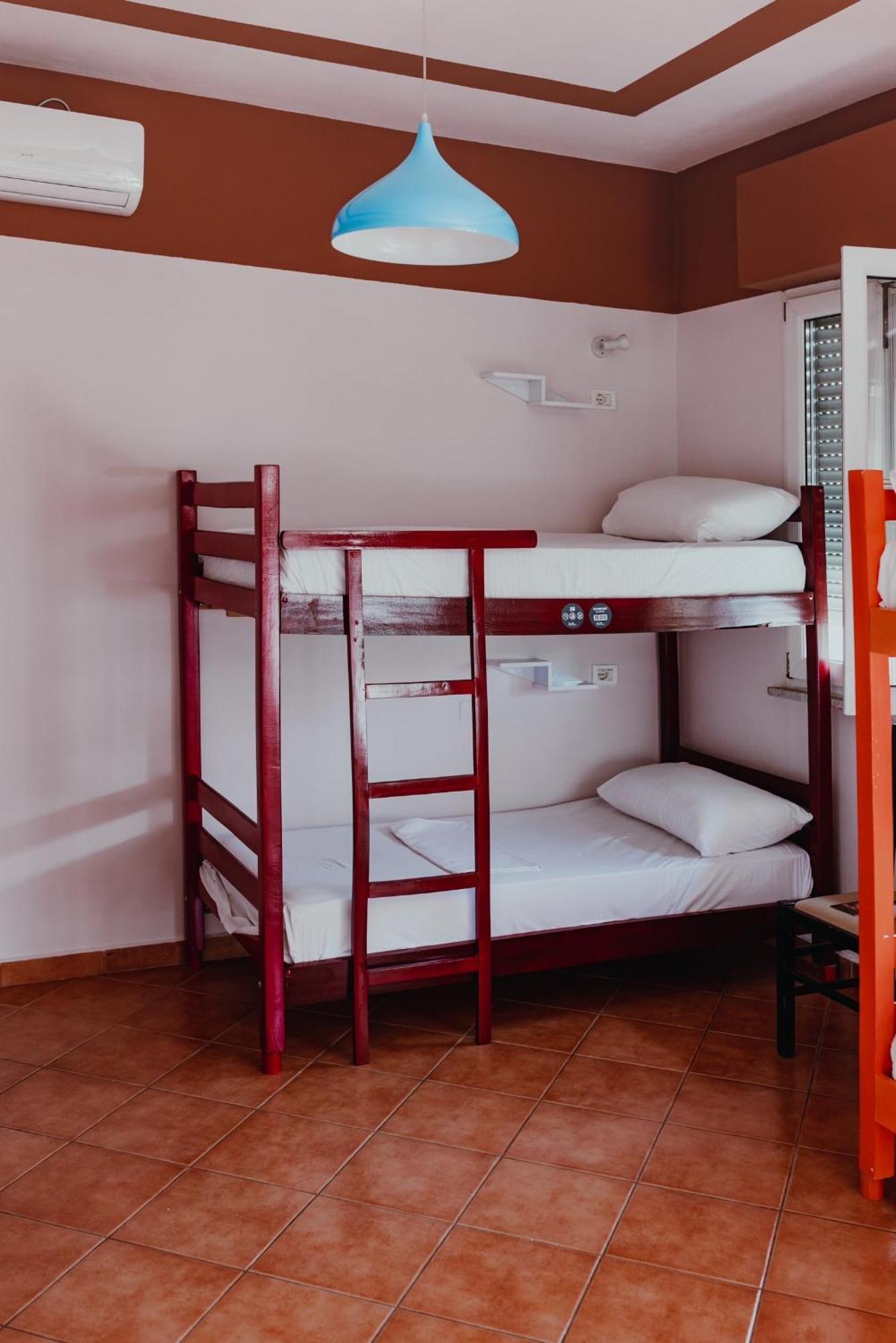 Bed Station Hostel & Bar Σκόδρα Εξωτερικό φωτογραφία