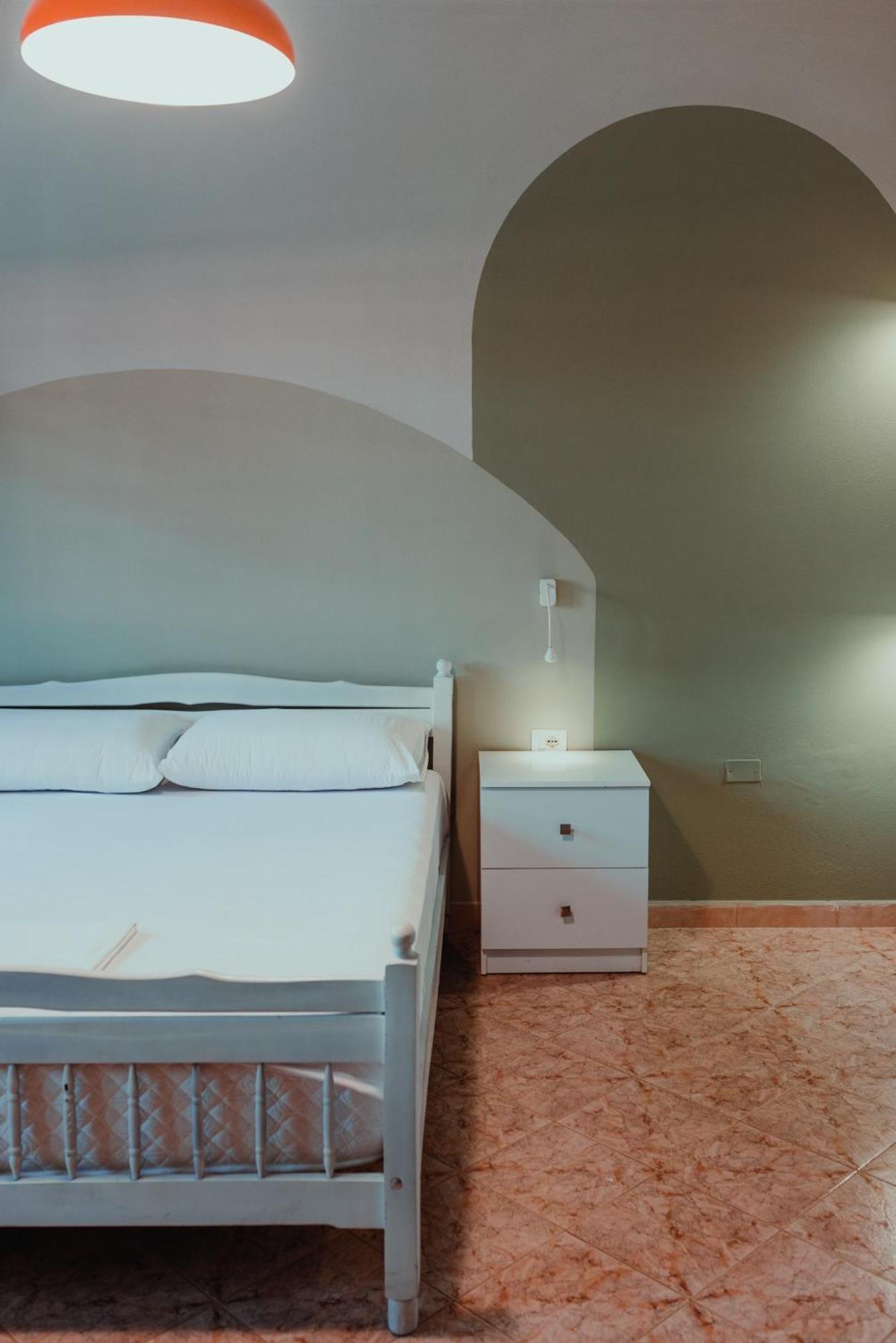 Bed Station Hostel & Bar Σκόδρα Εξωτερικό φωτογραφία