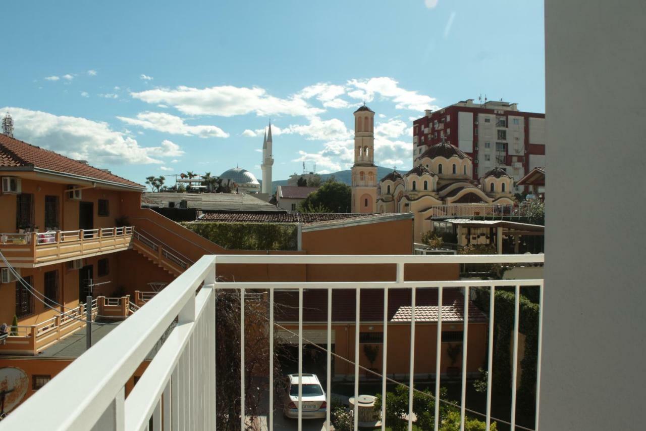 Bed Station Hostel & Bar Σκόδρα Εξωτερικό φωτογραφία