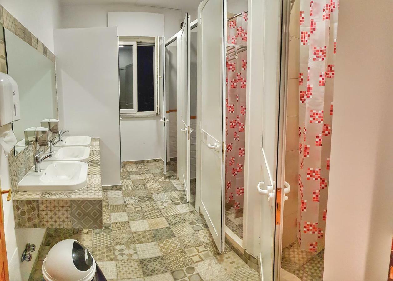 Bed Station Hostel & Bar Σκόδρα Εξωτερικό φωτογραφία
